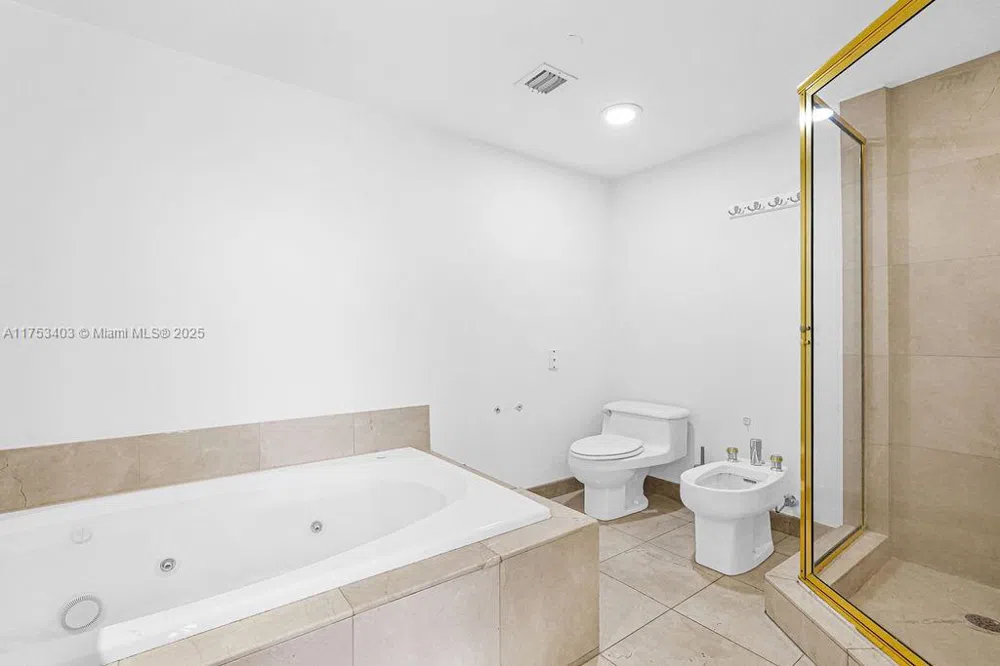 8925 Collins Ave #2E Surfside, FL 33154