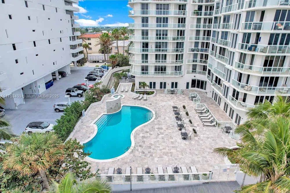 8925 Collins Ave #2E Surfside, FL 33154