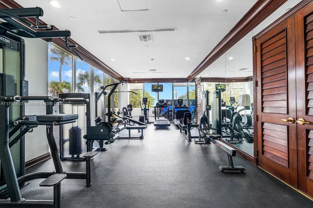8925 Collins Ave #2E Surfside, FL 33154
