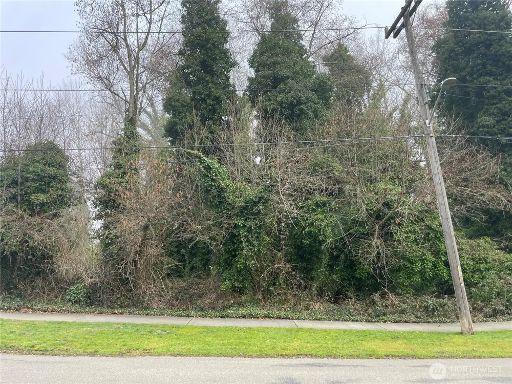 53 xx S 30th Avenue S