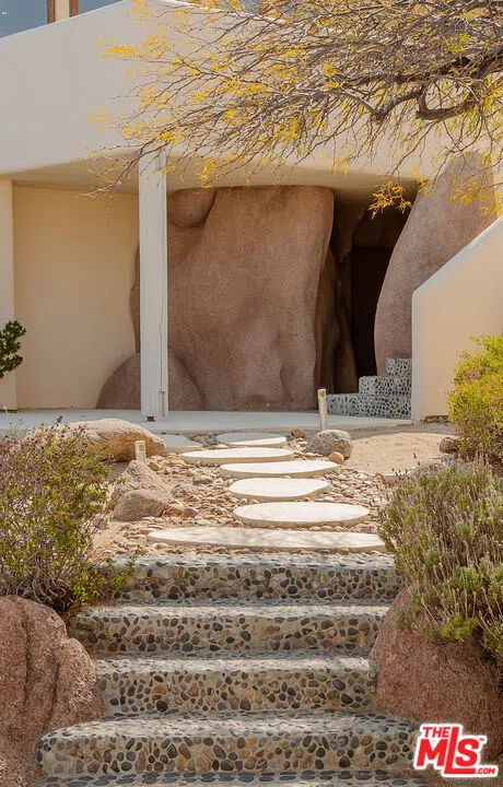 57425 Palm Seco Circle Mountain Center, CA 92561