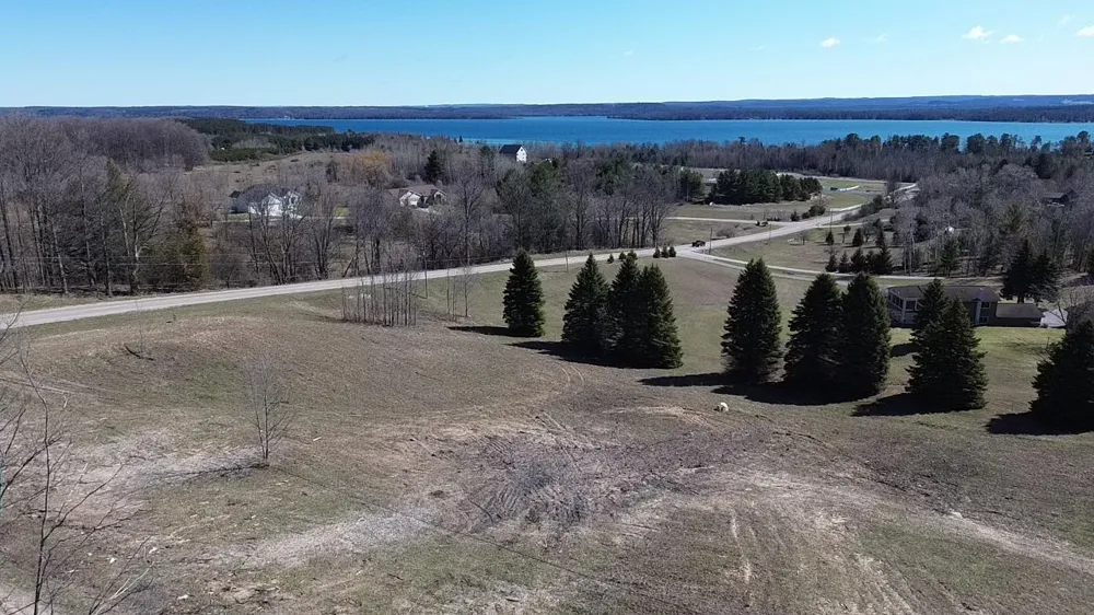 Palaestrum Road Whitewater Township, MI 49690