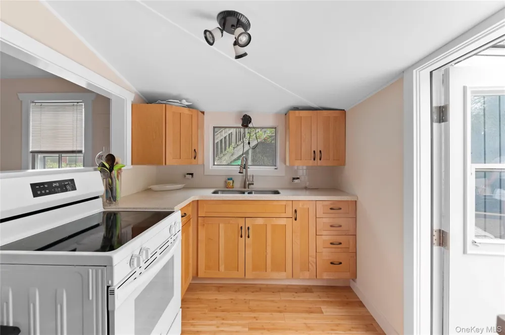 30 Bungalow Walk Ocean Beach, NY 11770