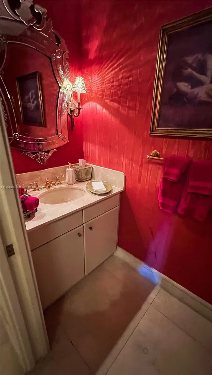 7241 Fisher Island Dr #7241 Miami Beach, FL 33109