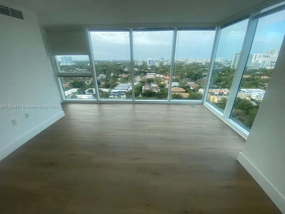2101 Brickell Ave #1401 Miami, FL 33129