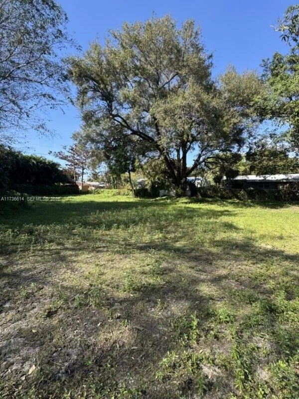 2361 SW 45th St Dania Beach, FL 33312