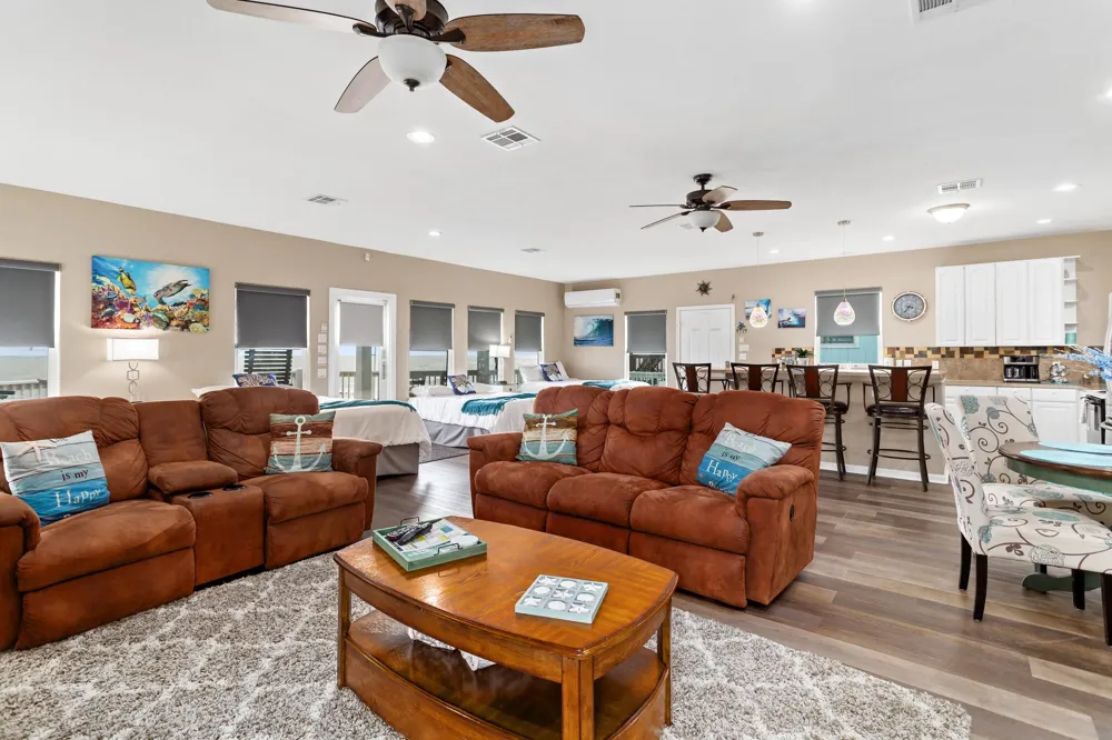 1391 Keith Ave Gilchrist, TX 77617