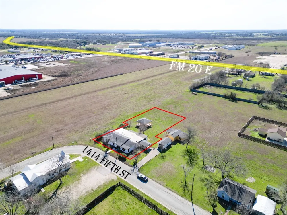 1414 Fifth Street Lockhart, TX 78644