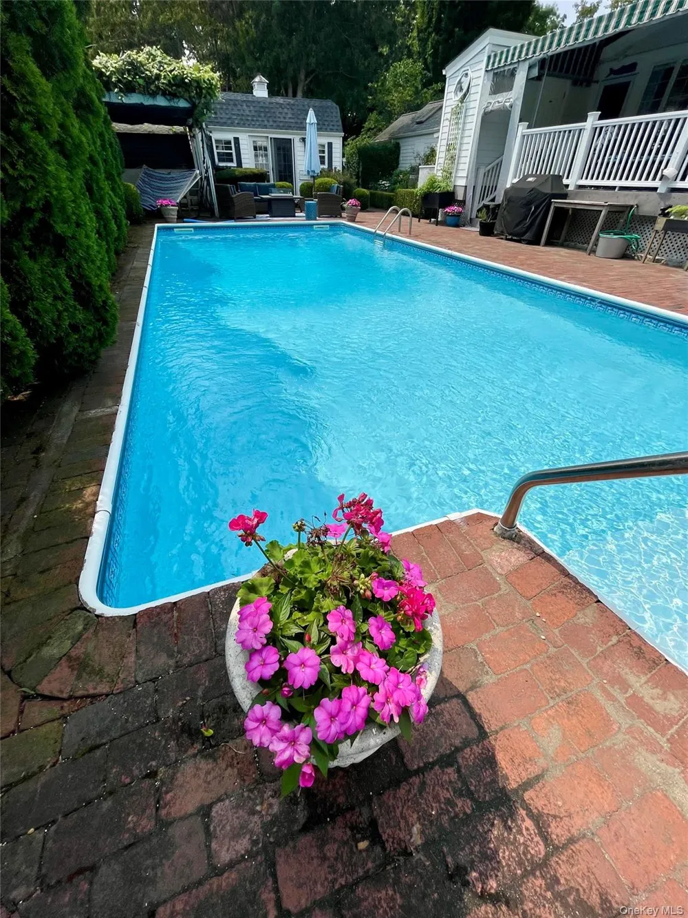 424 4th Street Greenport, NY 11944