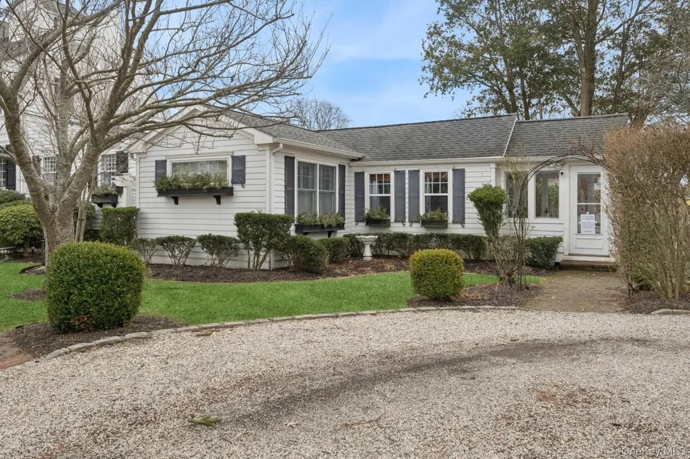 424 4th Street Greenport, NY 11944