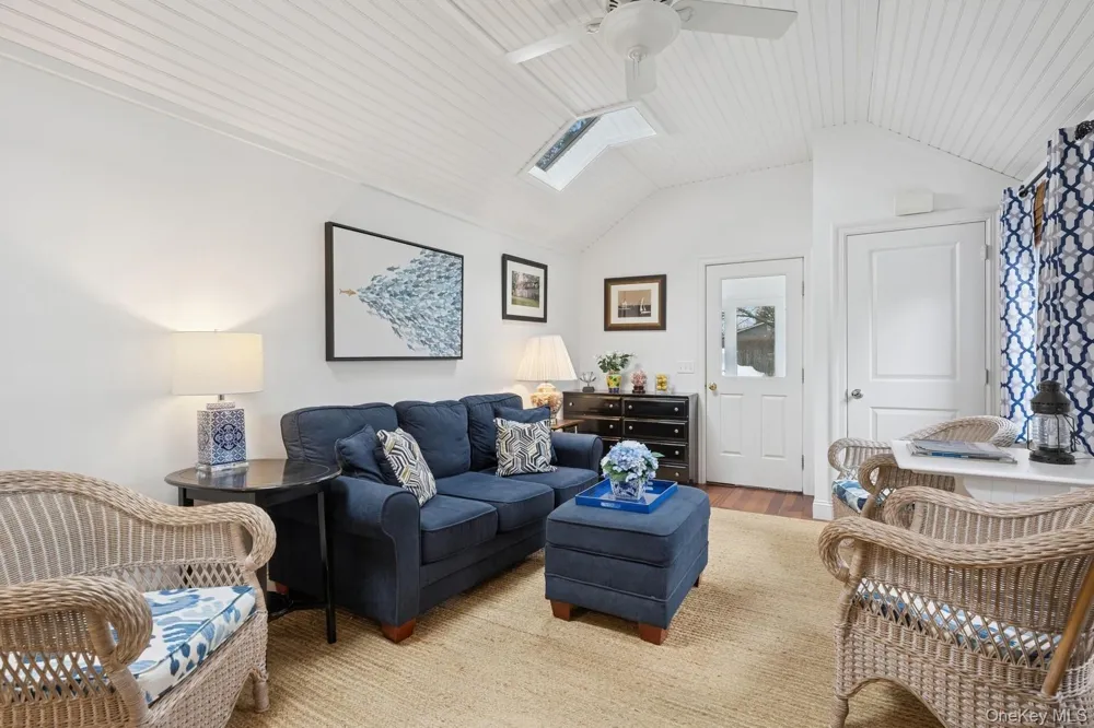 424 4th Street Greenport, NY 11944