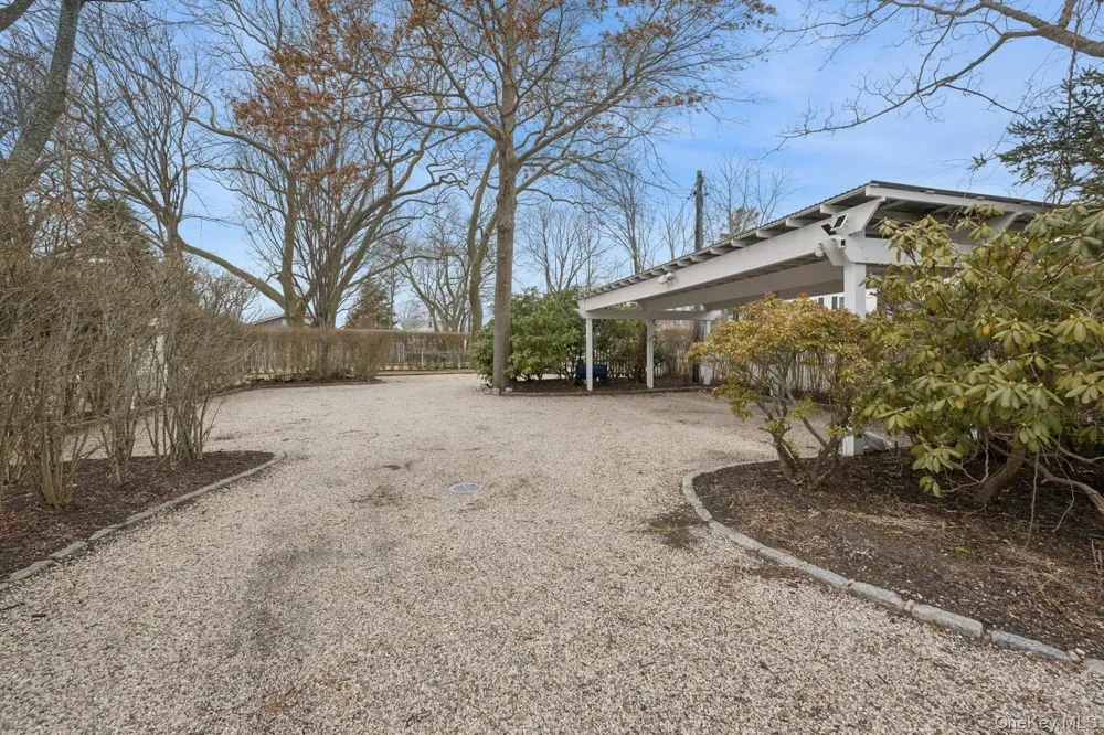 424 4th Street Greenport, NY 11944