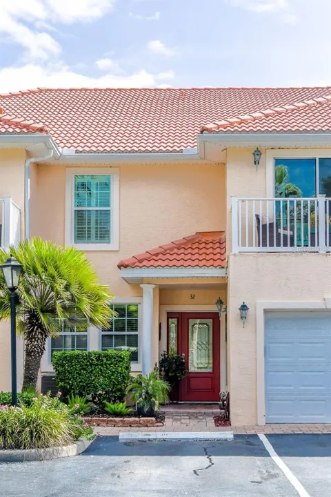 50 PALM HARBOR PARKWAY #32