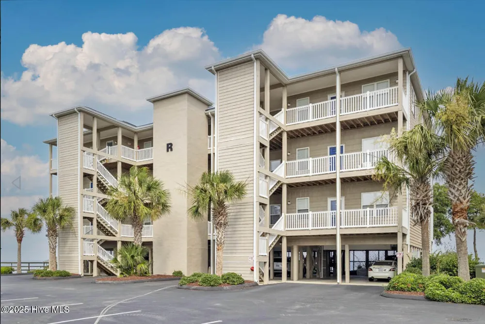 1700 Salter Path Road #202-R Indian Beach, NC 28512