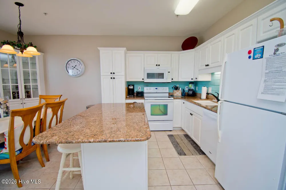1700 Salter Path Road #202-R Indian Beach, NC 28512