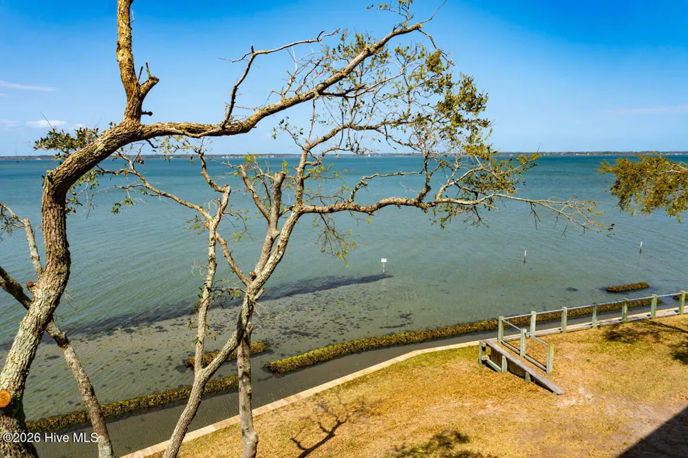 1700 Salter Path Road #202-R Indian Beach, NC 28512