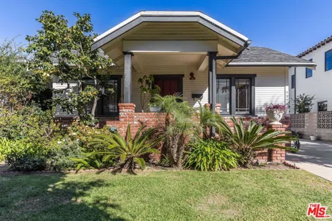 2324 Louella Avenue