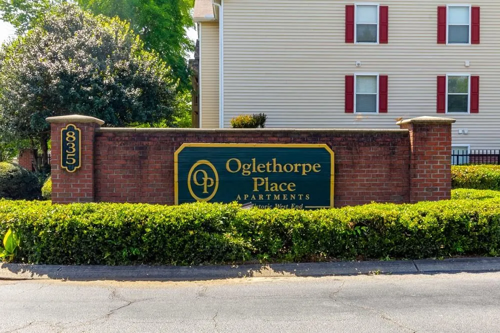 835 Oglethorpe Pl Atlanta, GA 30310