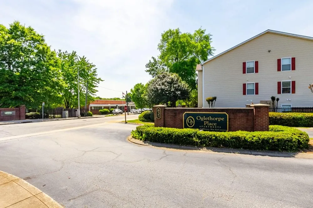 835 Oglethorpe Pl Atlanta, GA 30310