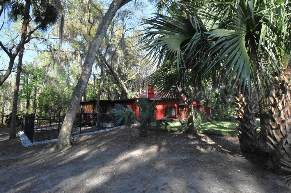 1302 SE WACAHOOTA ROAD Micanopy, FL 32667
