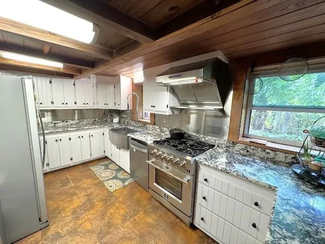 1302 SE WACAHOOTA ROAD Micanopy, FL 32667