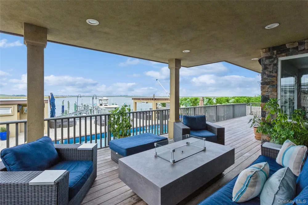 319 Harbor Drive Lido Beach, NY 11561
