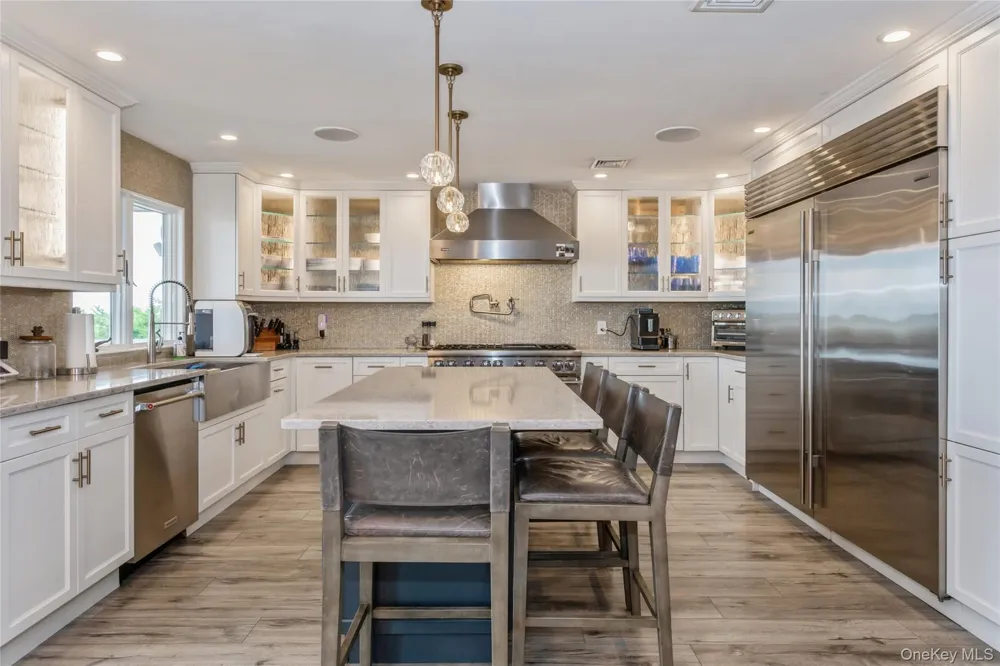 319 Harbor Drive Lido Beach, NY 11561