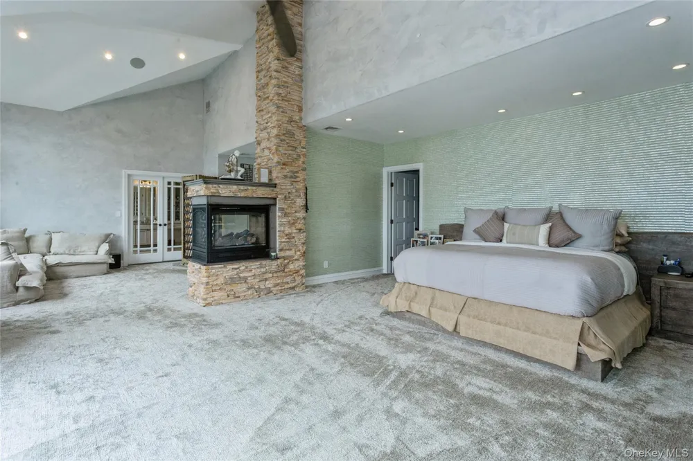 319 Harbor Drive Lido Beach, NY 11561