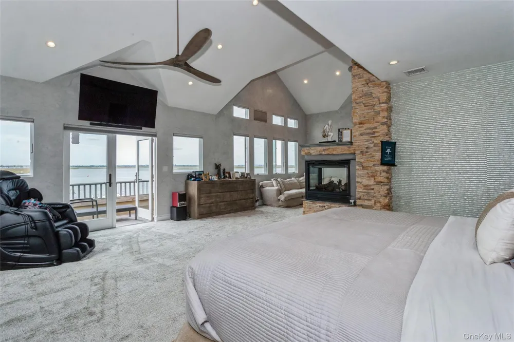 319 Harbor Drive Lido Beach, NY 11561