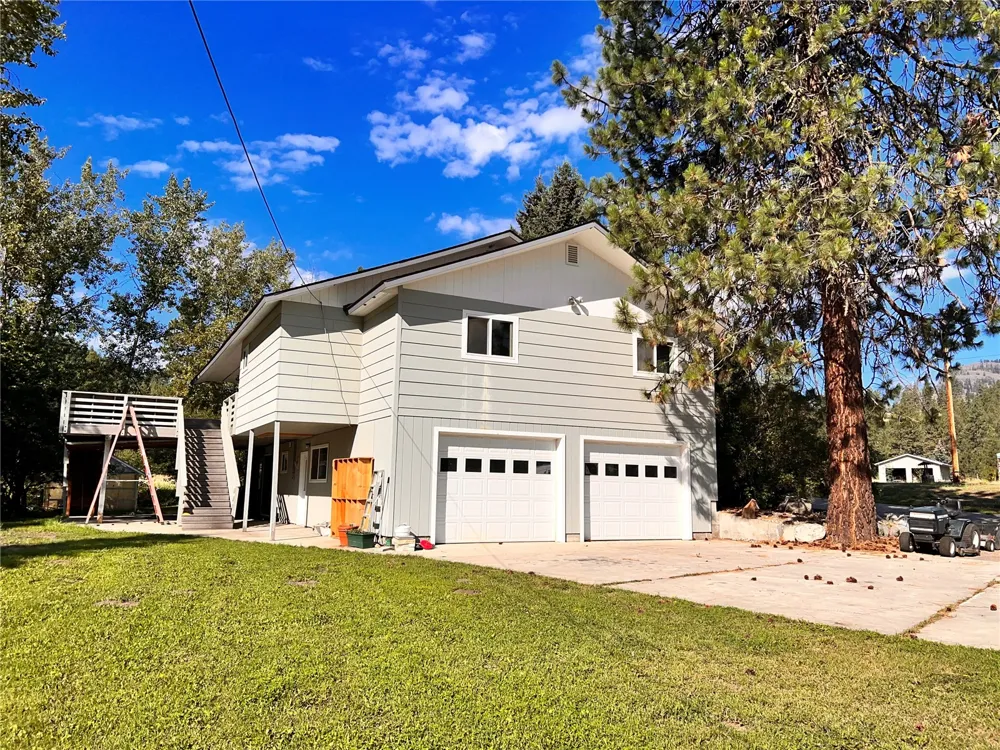 17320 Highway 21 Malo, WA 99150
