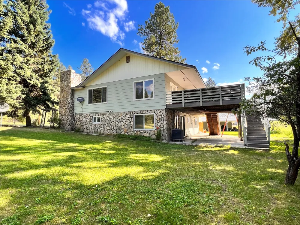 17320 Highway 21 Malo, WA 99150