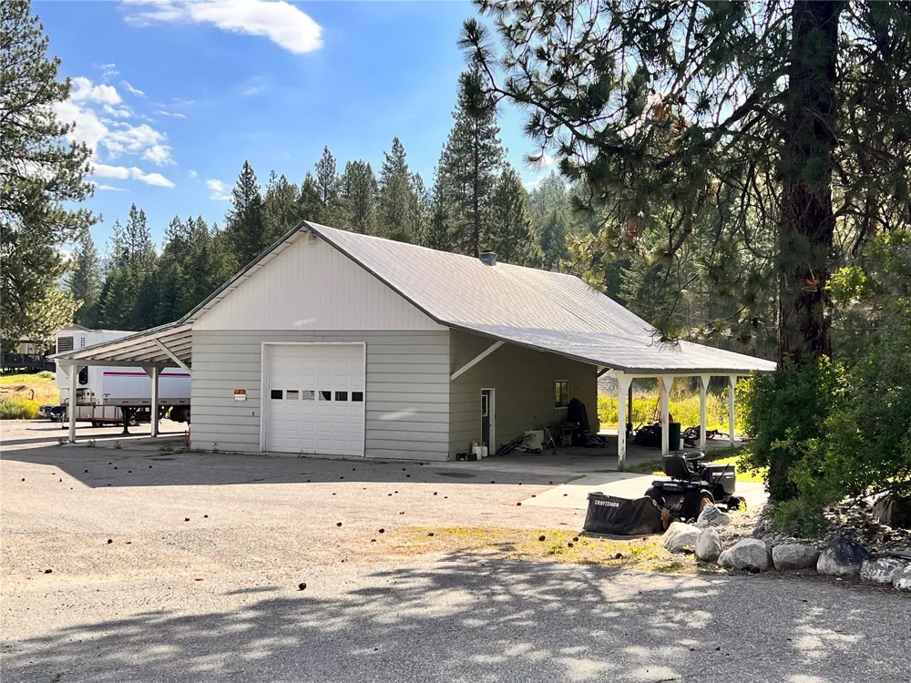 17320 Highway 21 Malo, WA 99150