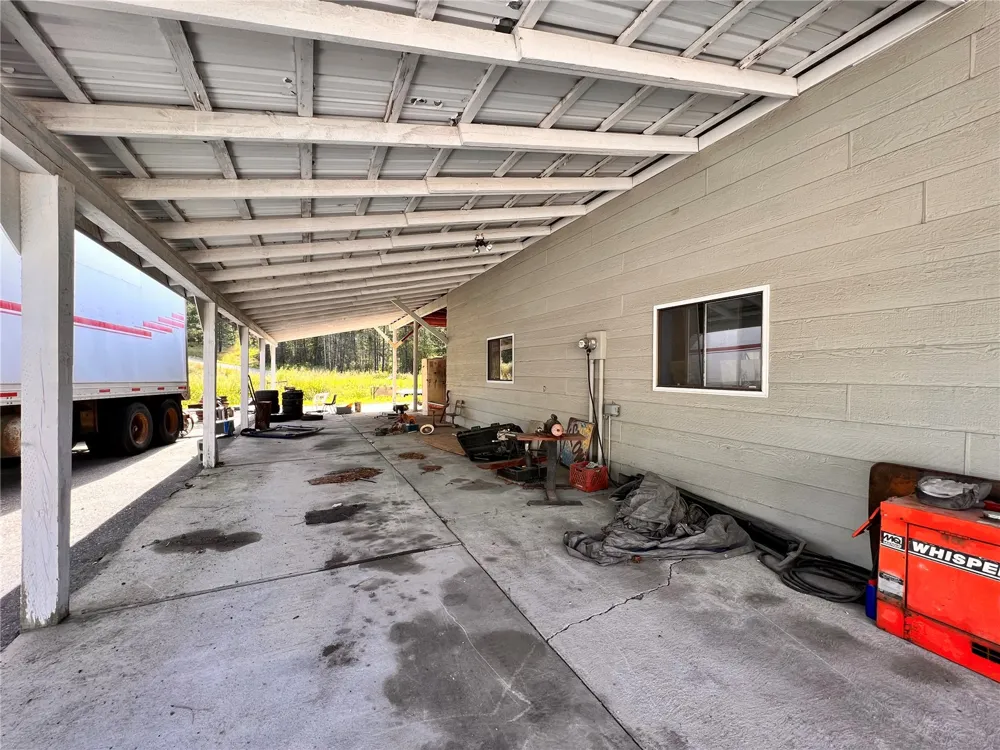 17320 Highway 21 Malo, WA 99150