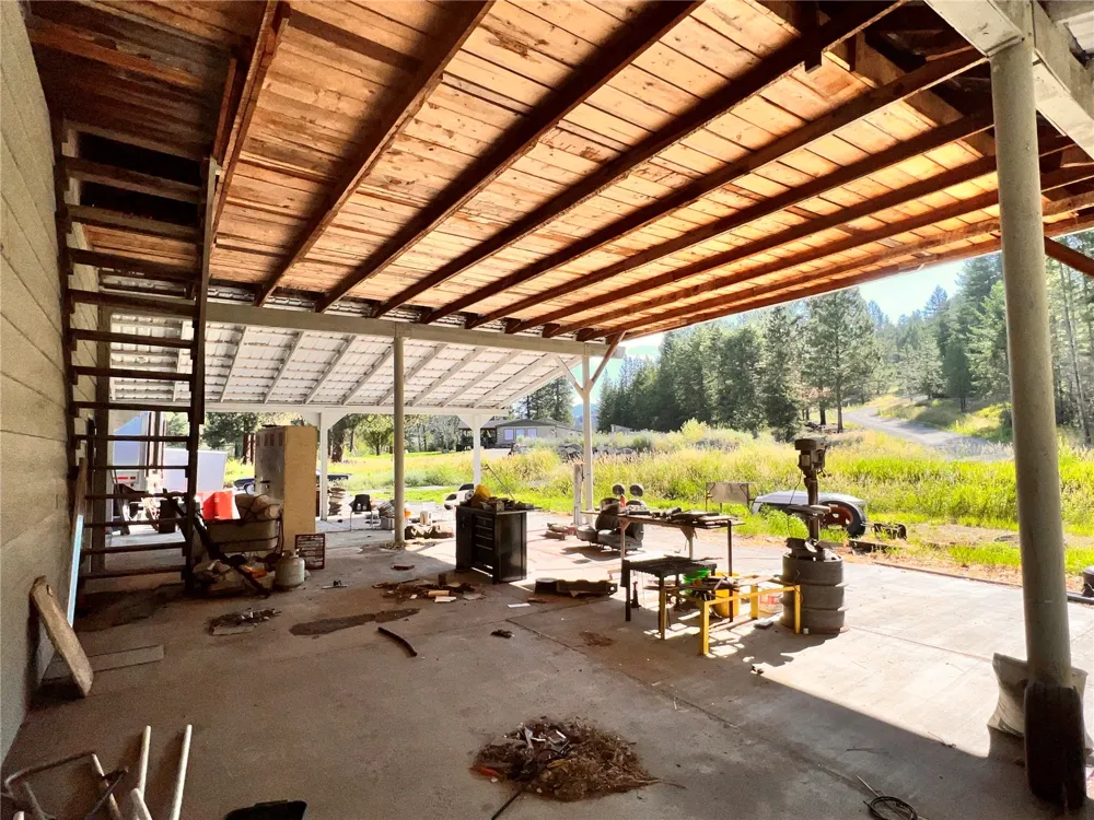 17320 Highway 21 Malo, WA 99150