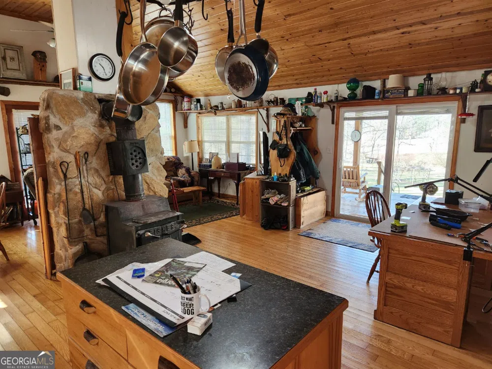 2594 Blue Ridge Gap RD Clayton, GA 30525