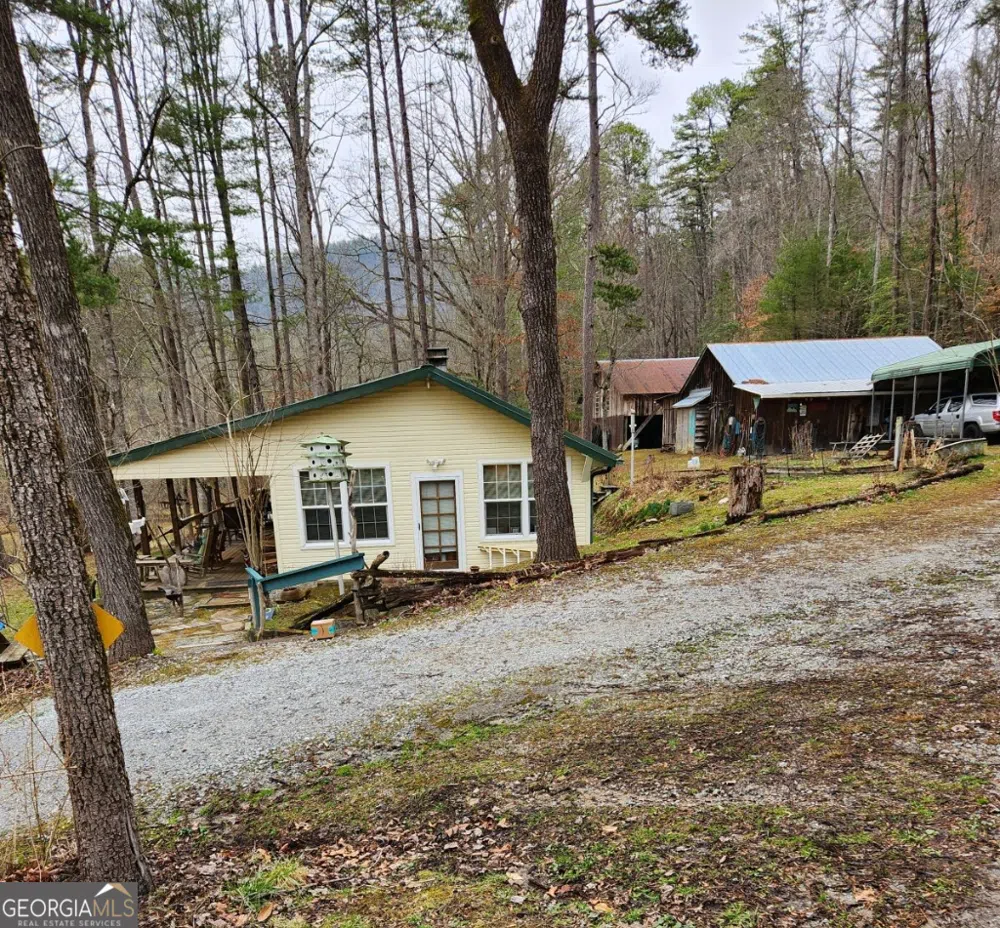 2594 Blue Ridge Gap RD Clayton, GA 30525