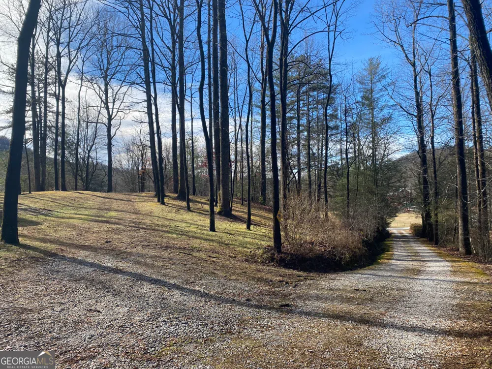 2594 Blue Ridge Gap RD Clayton, GA 30525