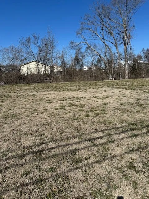 220 Rockland Rd Hendersonville, TN 37075