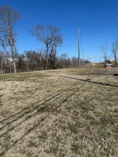 220 Rockland Rd Hendersonville, TN 37075