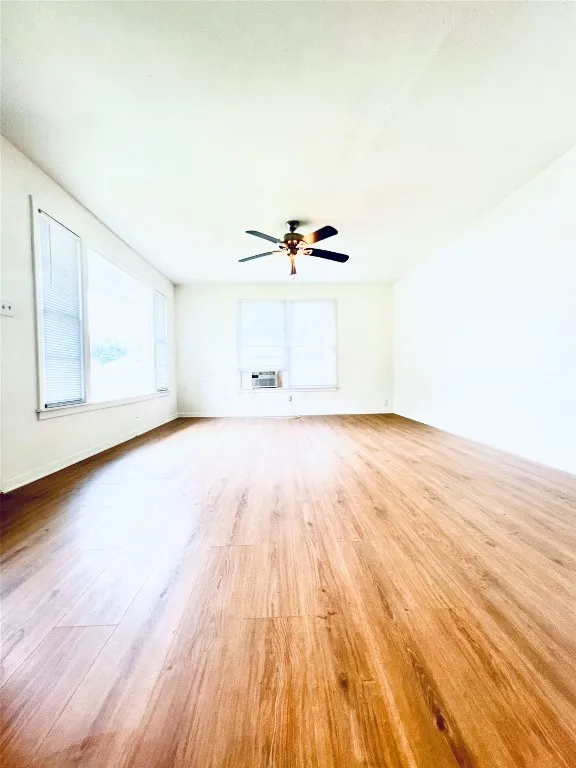 528 E Milam Street La Grange, TX 78945