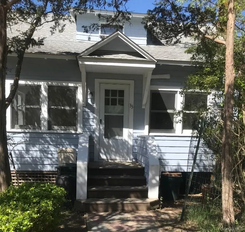 33 Dune Way Seaview, NY 11770