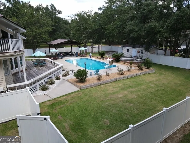 11 Plantation DR Swainsboro, GA 30401