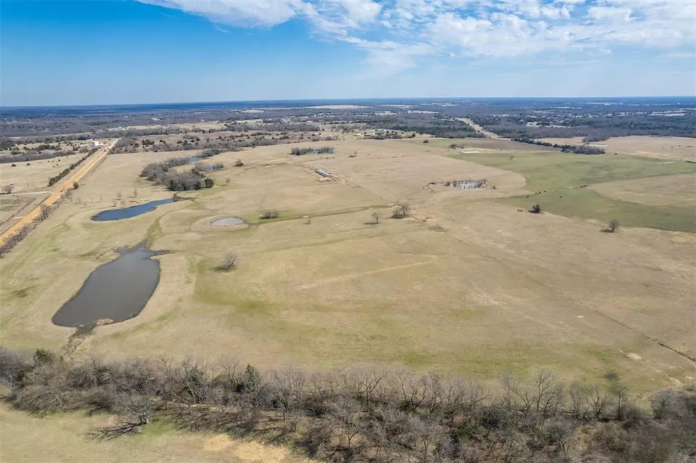 W FM-1566 Celeste, TX 75423