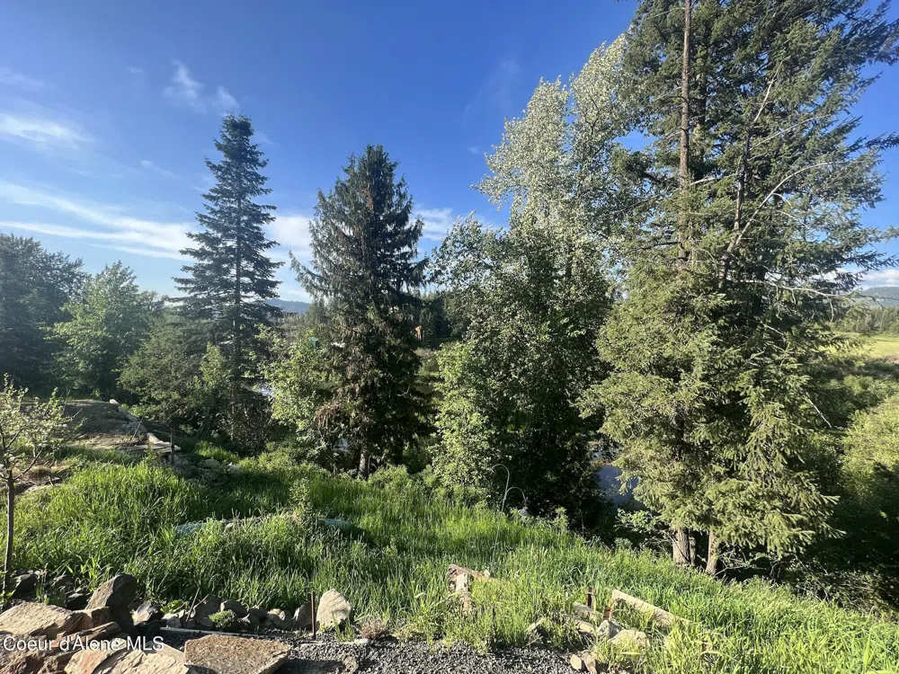 370 Old County Road Fernwood, ID 83830