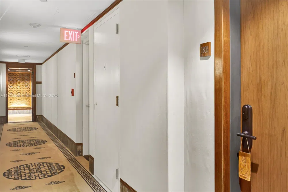 101 20 #1803/5 Miami Beach, FL 33139