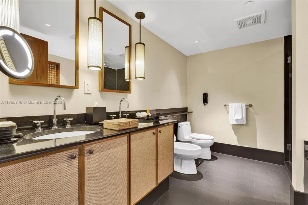 101 20 #1803/5 Miami Beach, FL 33139