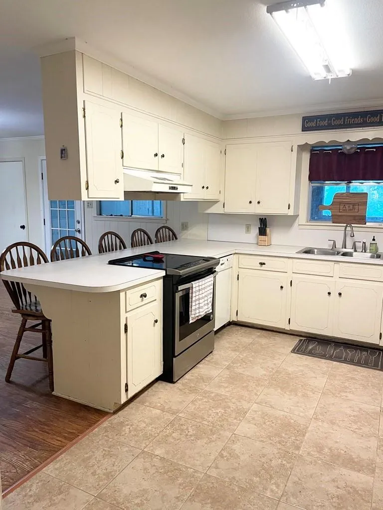 807 El Camino Dr Grapeland, TX 75844