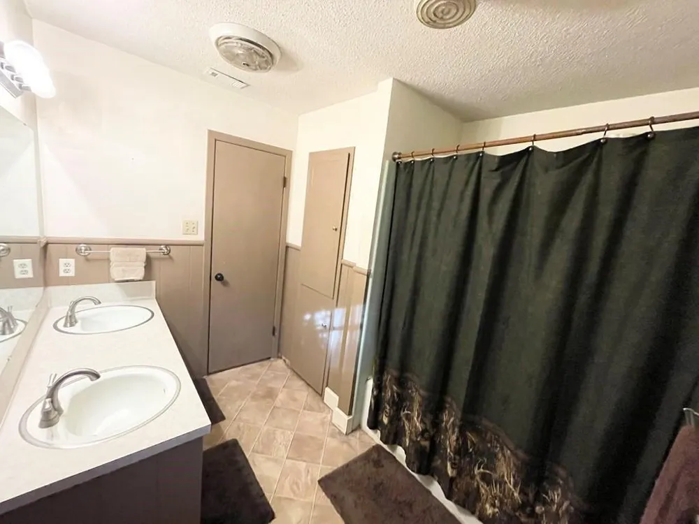 807 El Camino Dr Grapeland, TX 75844