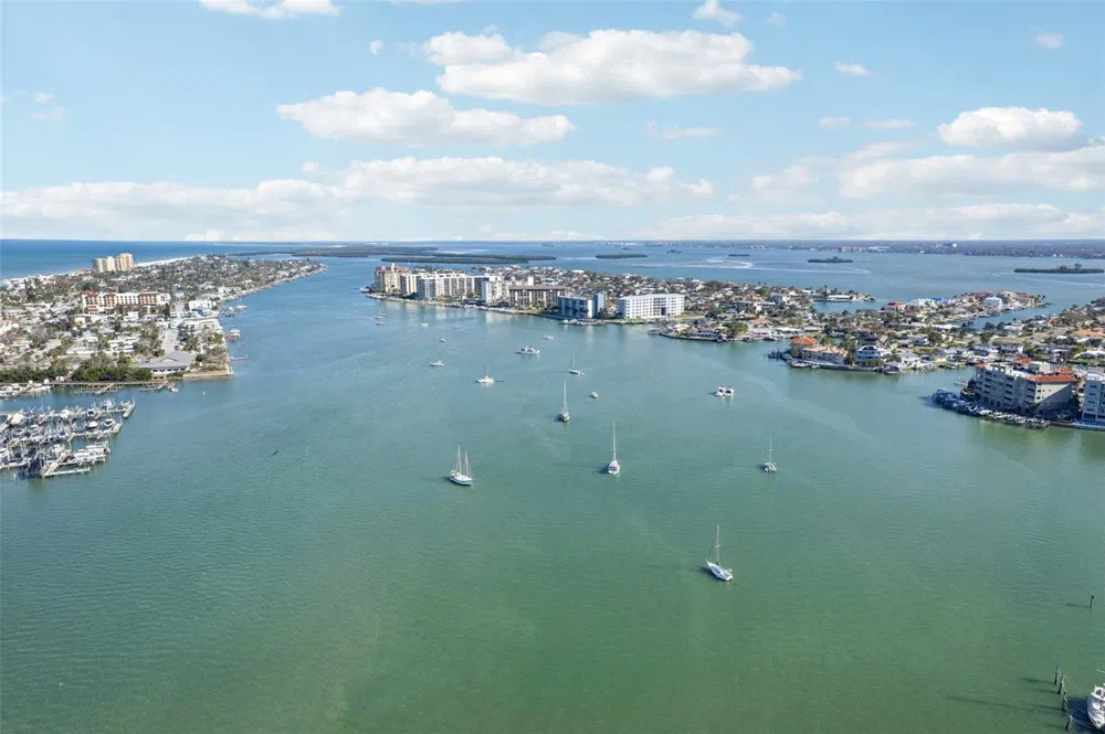 200 WINDWARD PASSAGE #84 Clearwater, FL 33767