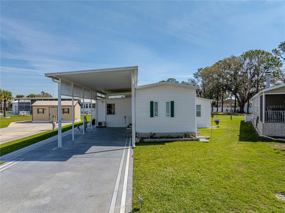 8925 SOUTHSHORE COURT Polk City, FL 33868